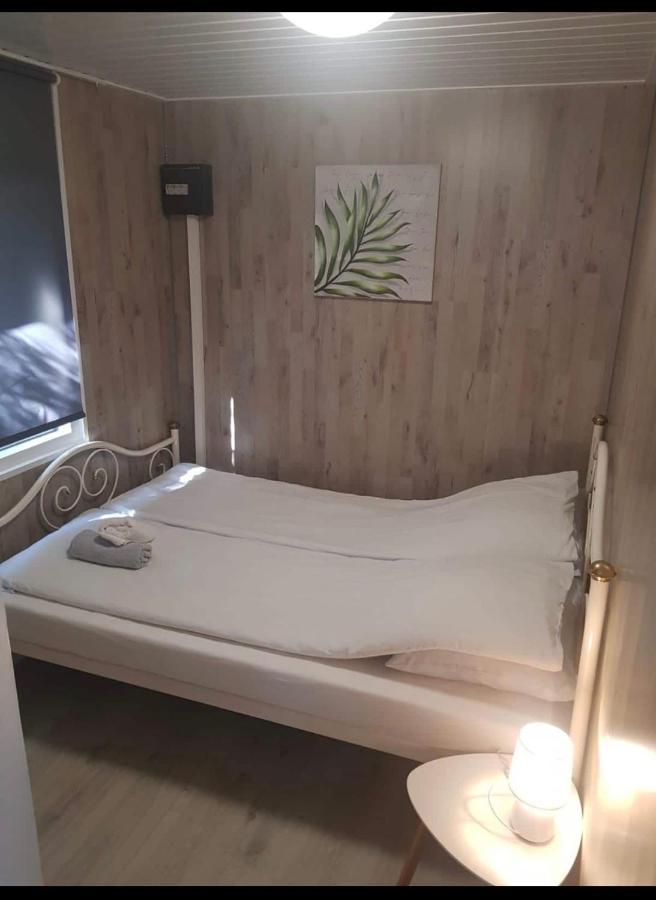 Cozy Chalet In Opmeer Near Amsterdam And Beach Ngoại thất bức ảnh