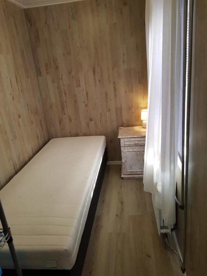Cozy Chalet In Opmeer Near Amsterdam And Beach Ngoại thất bức ảnh